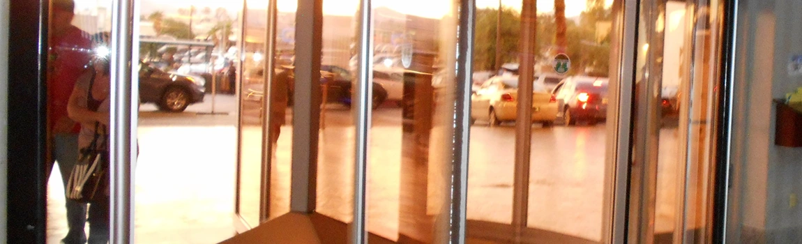 Storefront Glass Repair Cost in South Bradenton, FL